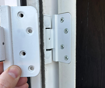Replacement uPVC door hinges