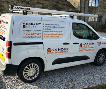 A Selby Lock & Key van arriving to assist a customer